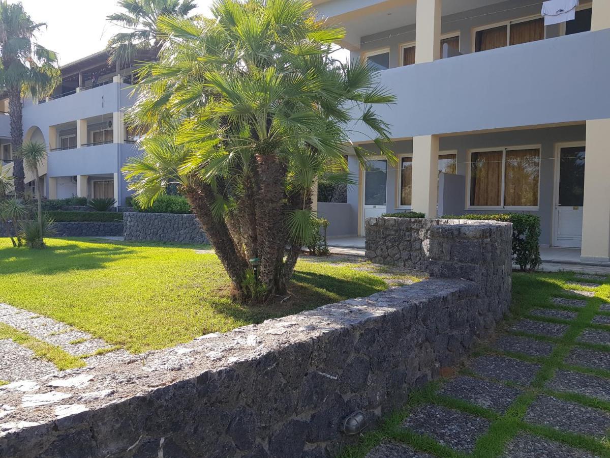 Asteraki Aparthotel Gouvia Ngoại thất bức ảnh