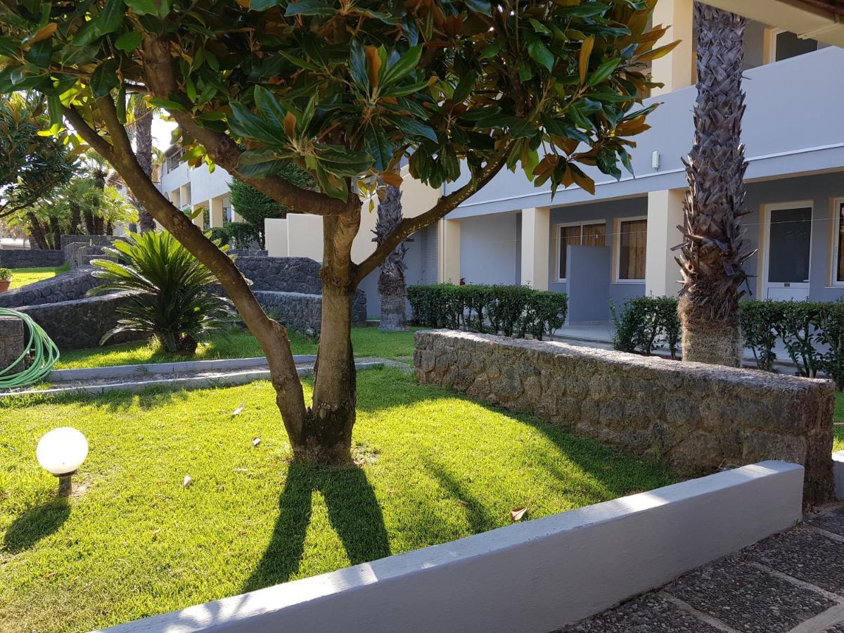 Asteraki Aparthotel Gouvia Ngoại thất bức ảnh